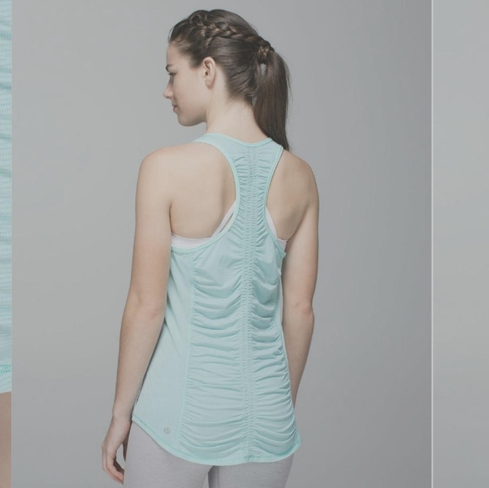 Lululemon Runner Up Racerback Tank Top. Light Blue, Silver. Ruched Details. 4.